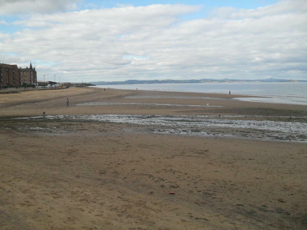 Edinburgh Beach View Apartment 外观 照片